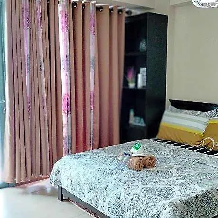 Rqui Condotel Near Airport & Resorts World Manila