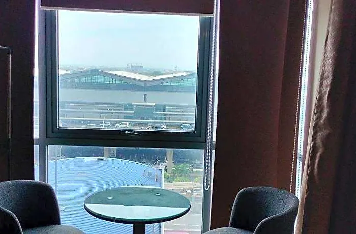Rqui Condotel Near Airport & World