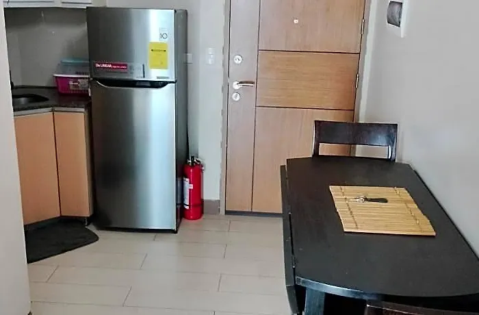 Rqui Condotel Near Airport & World 호텔