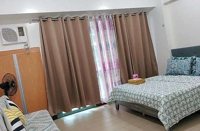 호텔 Rqui Condotel Near Airport & World