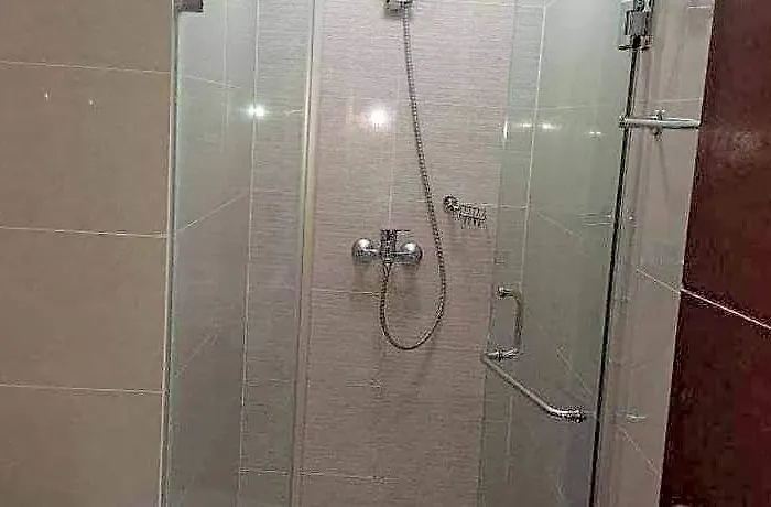 Rqui Condotel Near Airport & World 3* 마닐라